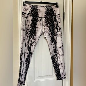 NWOT JGX Performance Leggings